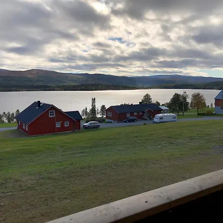 Vakantiehuis Nyrestaurert Og Koselig Ved Skjelbredvatnet.