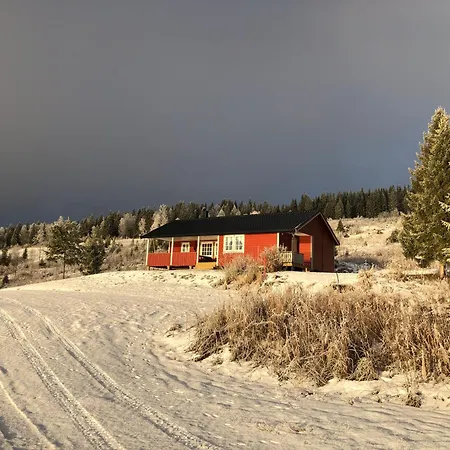 Casa vacanze Nyrestaurert Og Koselig Ved Skjelbredvatnet.