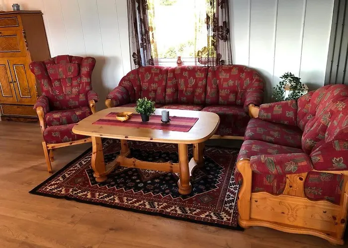 Ferienhaus Nyrestaurert Og Koselig Ved Skjelbredvatnet. *